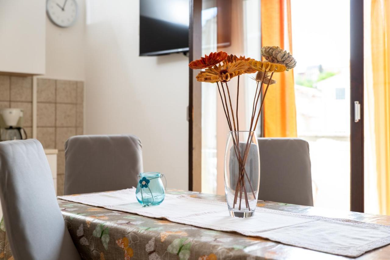 Apartmani Centar Palit Dış mekan fotoğraf